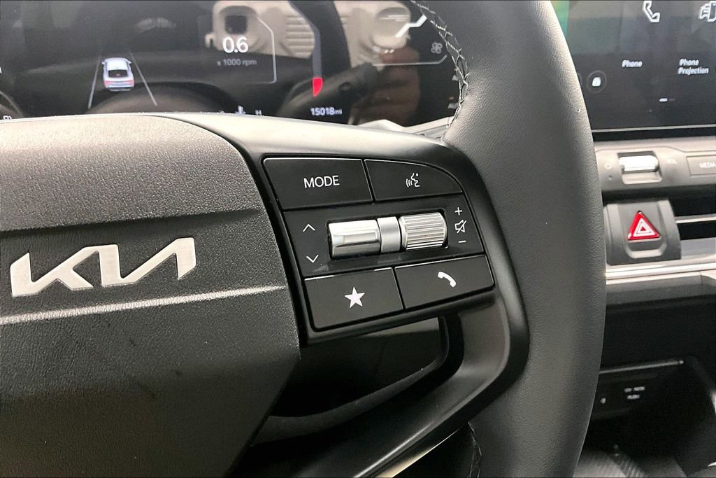 Used 2025 Kia K4 EX image 19