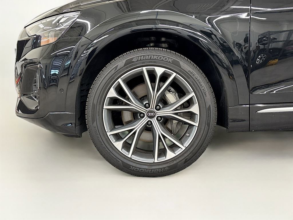 Certified 2025 Audi Q8 Premium Plus w/ Premium Plus Package image 24