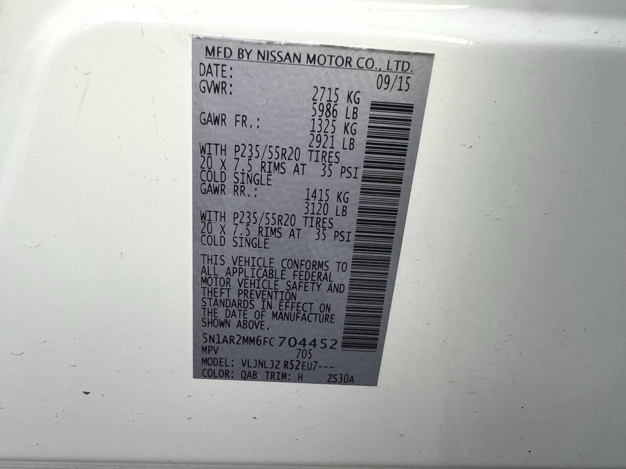 Used 2015 Nissan Pathfinder Platinum AWD/4WD image 27