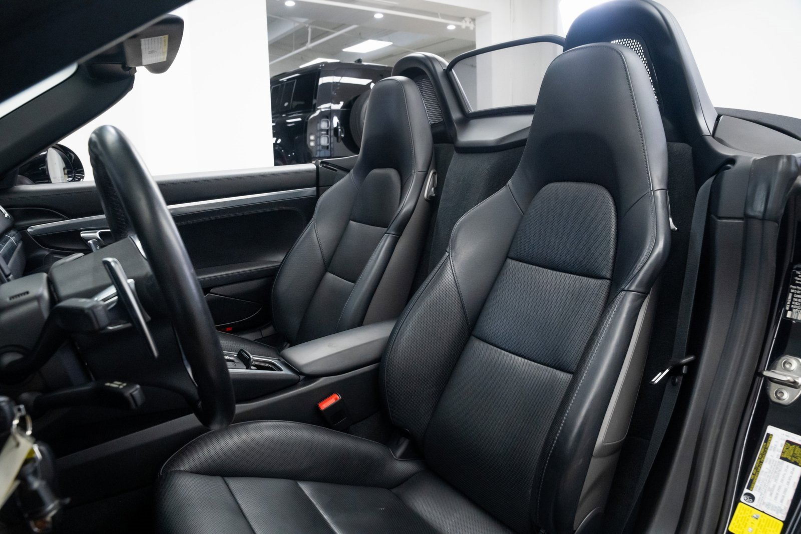 Used 2016 Porsche Boxster GTS image 17