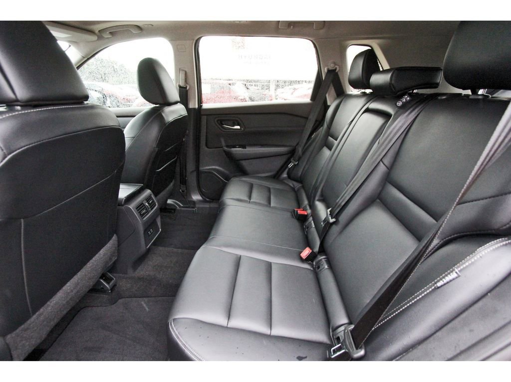 Used 2023 Nissan Rogue SL image 15