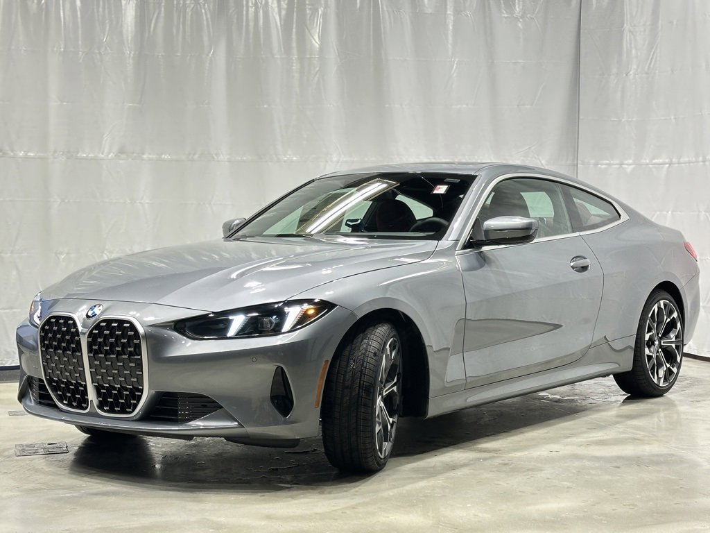 Used 2025 BMW 430i xDrive Coupe w/ Convenience Package image 3