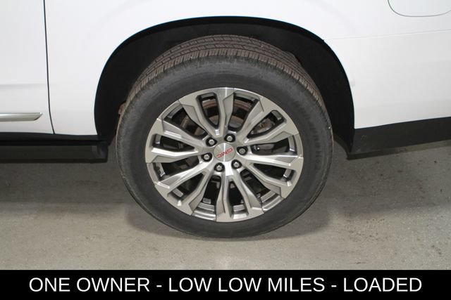 Used 2022 GMC Yukon XL Denali AWD/4WD image 11