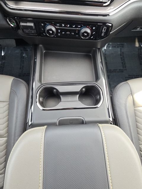 Used 2025 Chevrolet Silverado 2500 ZR2 w/ Technology Package image 38