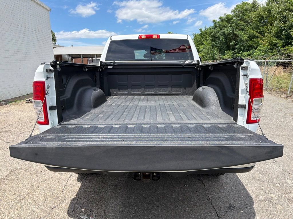 Used 2024 RAM 2500 Tradesman w/ Chrome Appearance Group AWD/4WD image 17