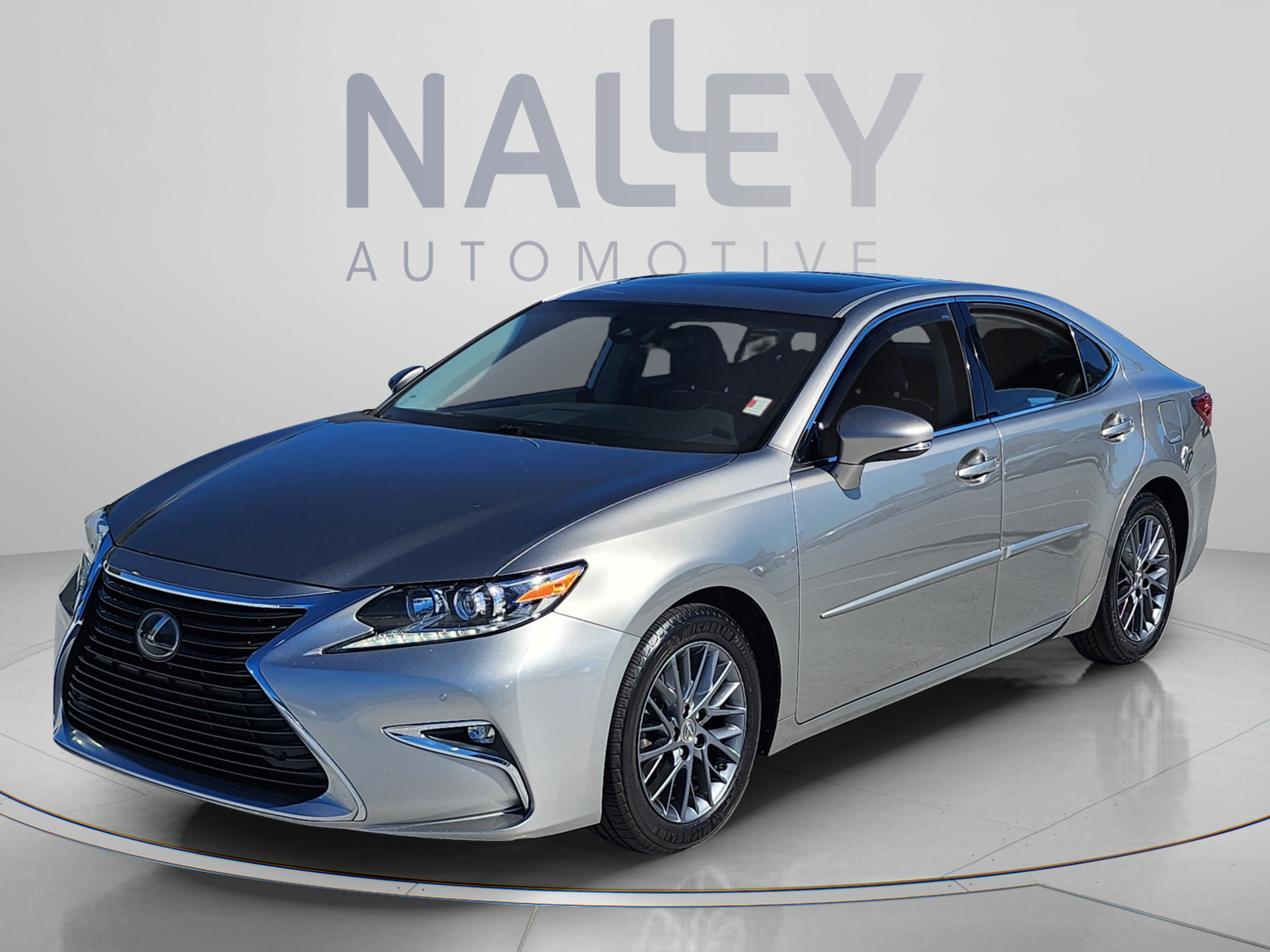Used 2018 Lexus ES 350 w/ Navigation System Package FWD image 1