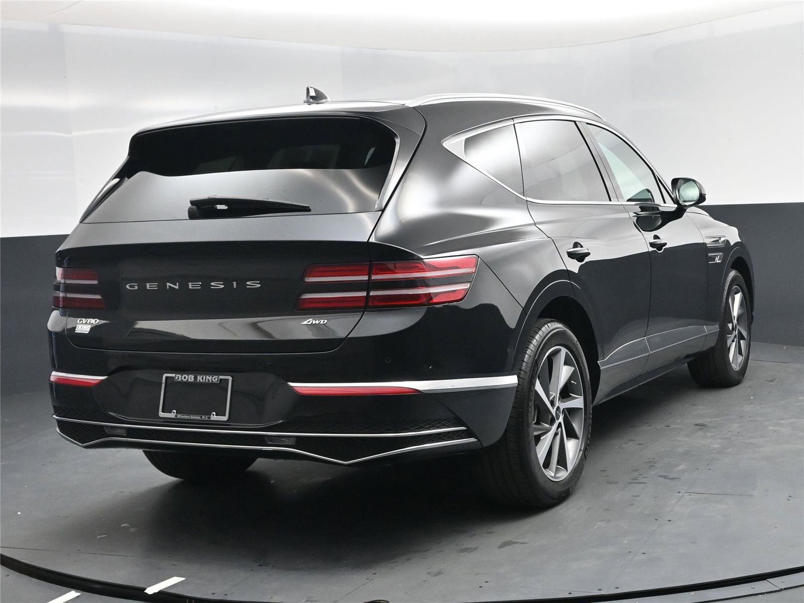 Used 2025 Genesis GV80 2.5T Select image 12