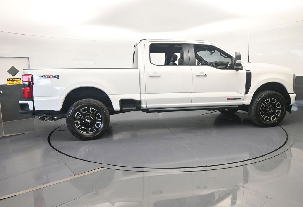 Used 2026 Ford F250 Platinum AWD/4WD image 7