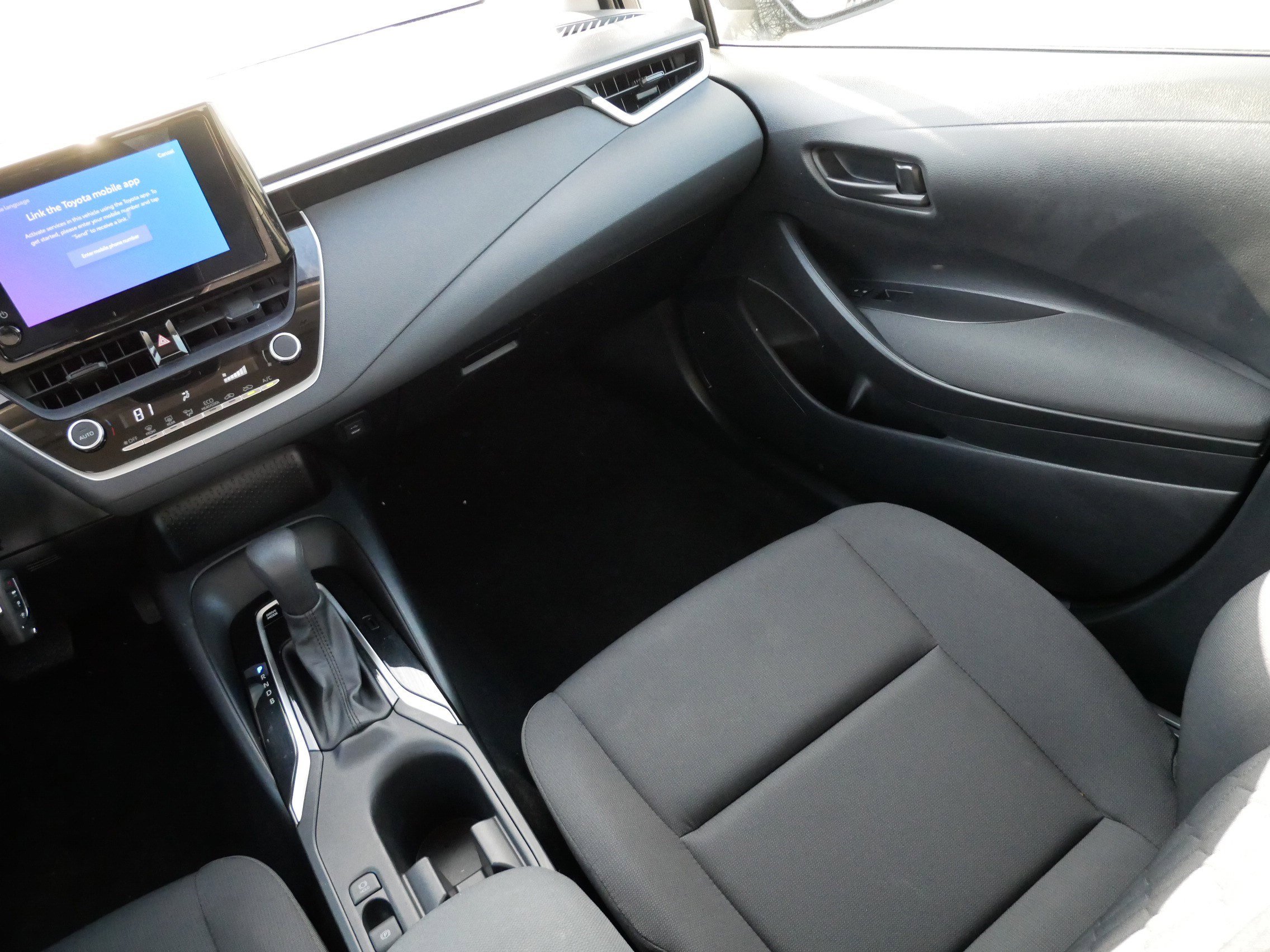 Certified 2024 Toyota Corolla LE image 11