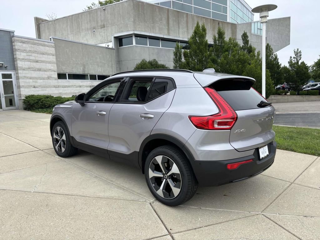 New 2026 Volvo XC40 B5 Plus w/ Protection Package Premier image 5