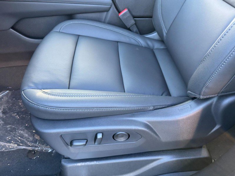 New 2026 Chevrolet Suburban Z71 w/ Z71 Off-Road Package image 35