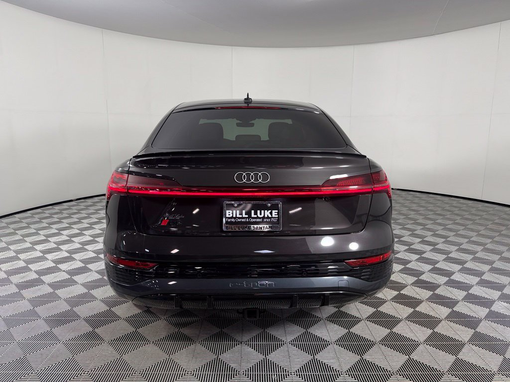 Used 2024 Audi Q8 e-tron Premium Plus w/ Premium Plus Package AWD/4WD image 9