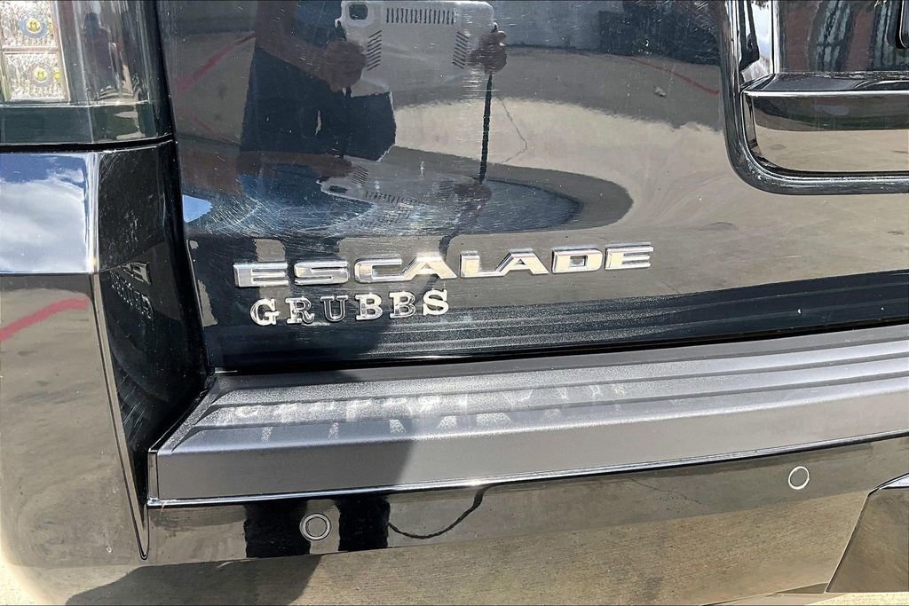 Used 2015 Cadillac Escalade Premium image 43