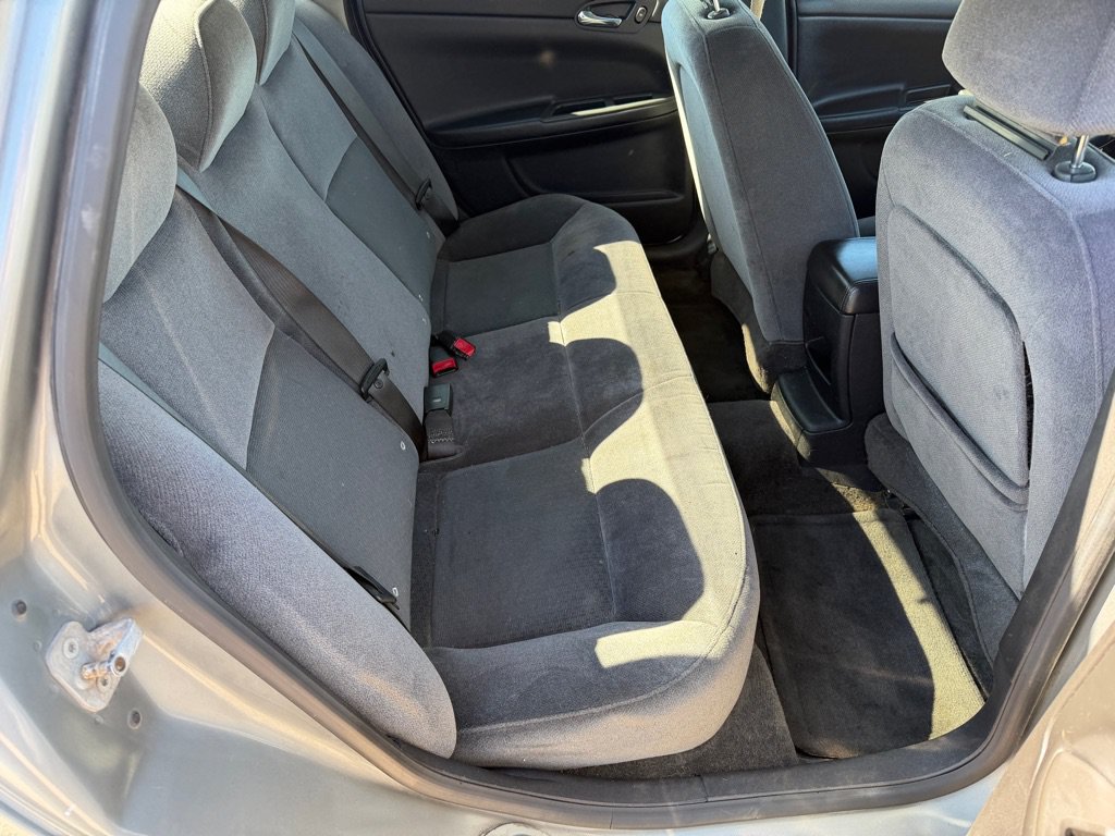 Used 2007 Chevrolet Impala LS FWD image 13
