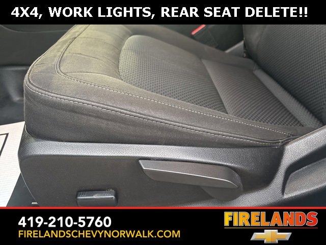 Used 2022 Chevrolet Colorado LT w/ Fleet Safety Package image 12