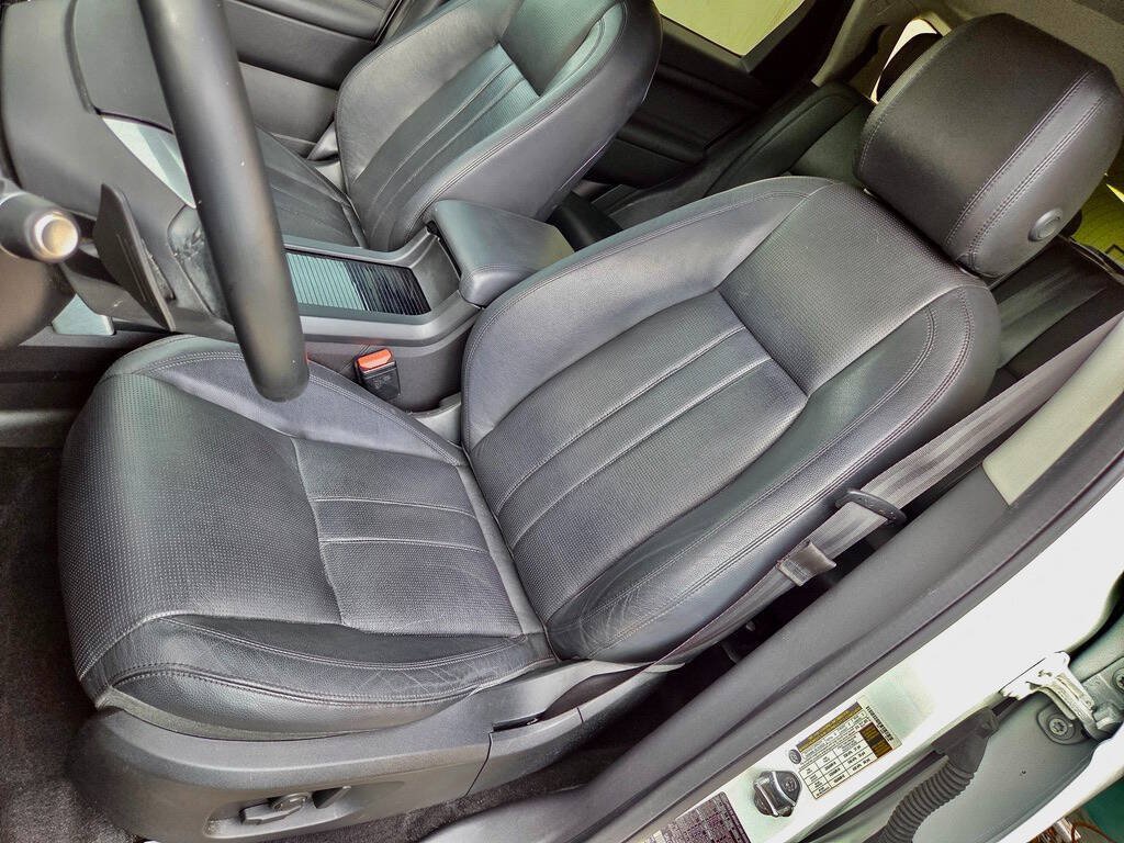 Used 2017 Land Rover Discovery Sport HSE AWD/4WD image 19