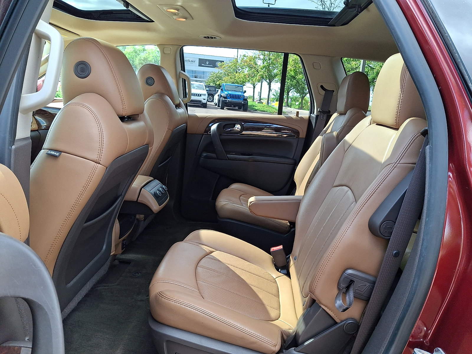 Used 2015 Buick Enclave Leather FWD image 11