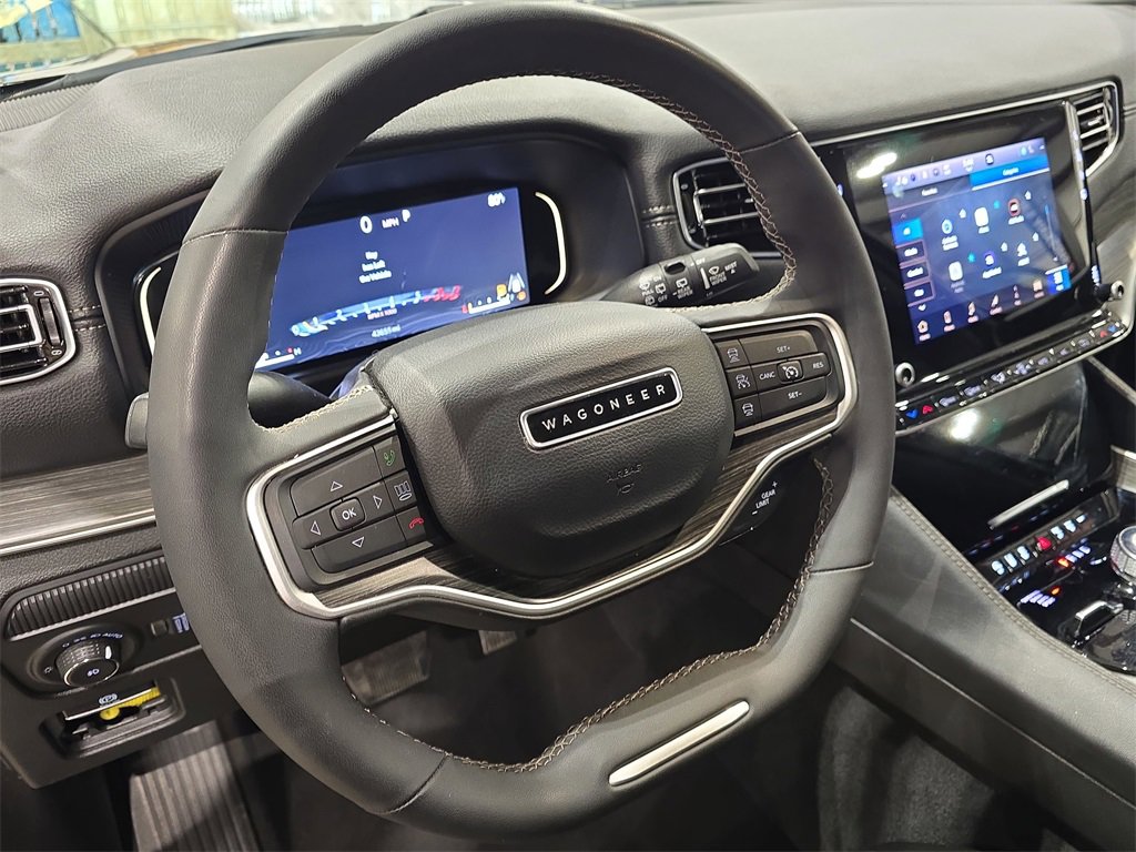 Used 2024 Jeep Wagoneer L Series II w/ Flexible Seating Group image 17