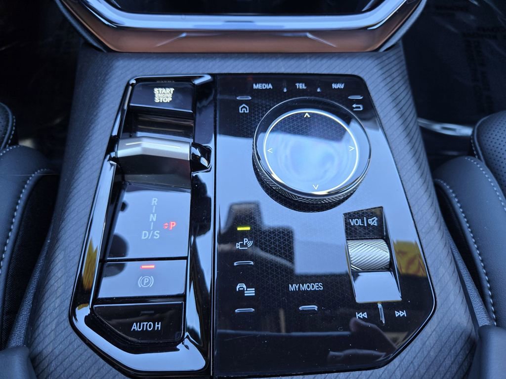 Certified 2025 BMW X3 xDrive30i w/ Premium Package image 24