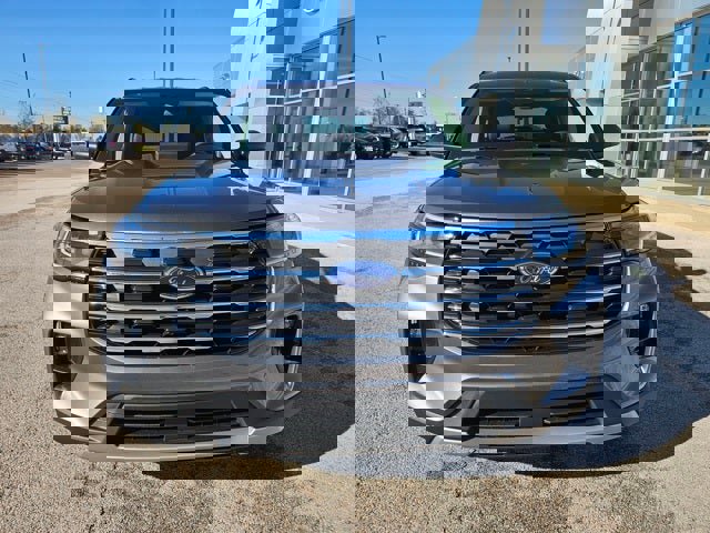 New 2026 Ford Explorer Active w/ Active Comfort Package image 3