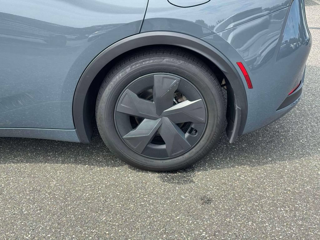 Certified 2025 Toyota Prius LE AWD/4WD image 11