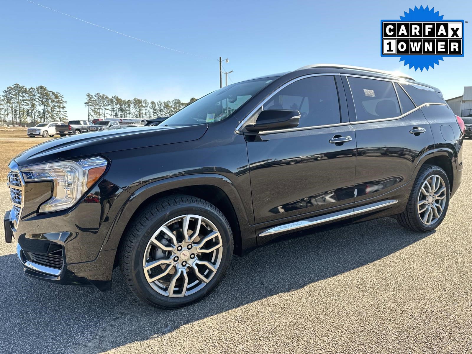 Used 2022 GMC Terrain Denali w/ LPO, Floor Liner Package image 8