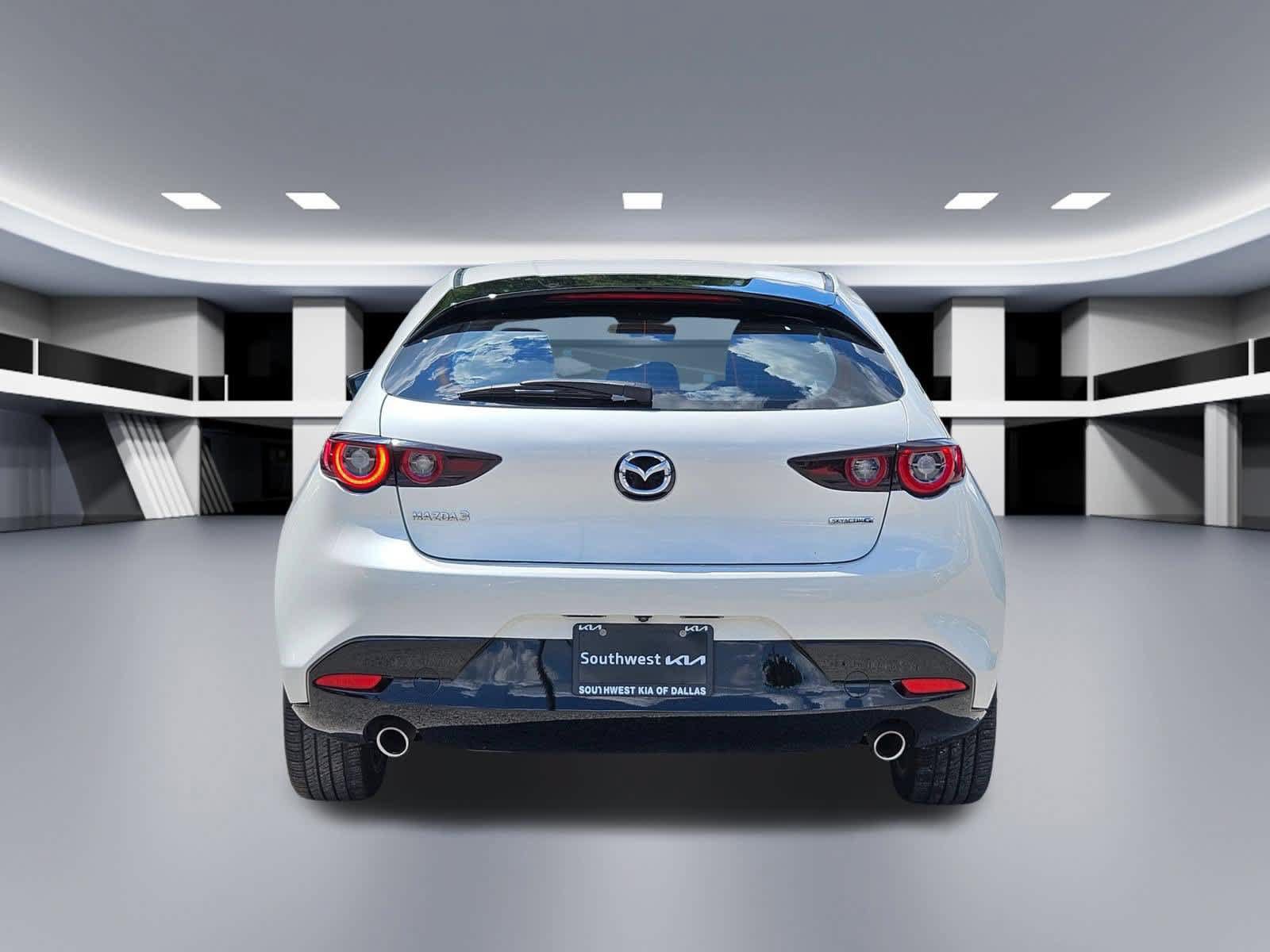 Used 2023 MAZDA MAZDA3 s FWD image 5