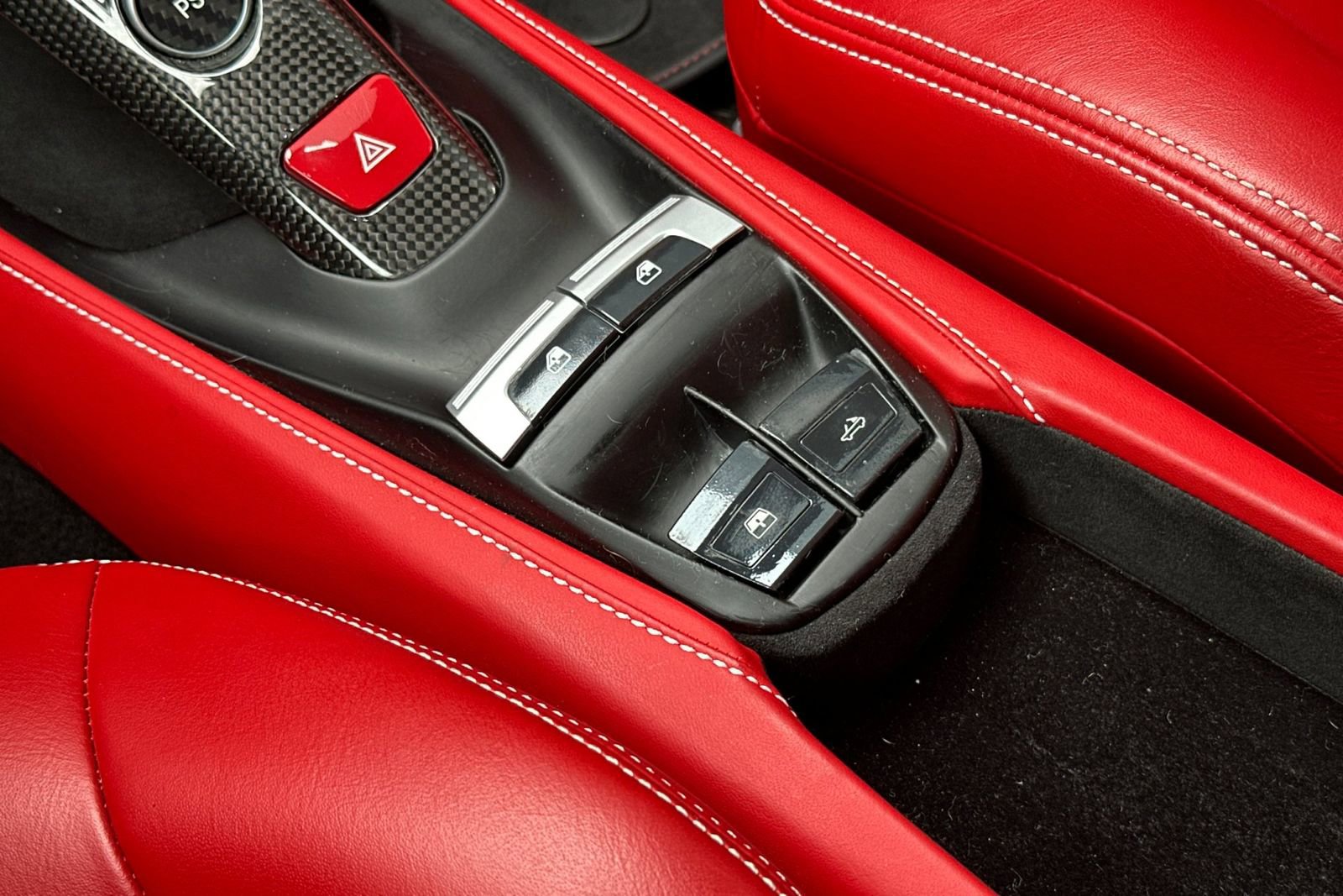 Used 2017 Ferrari 488 Spider image 24