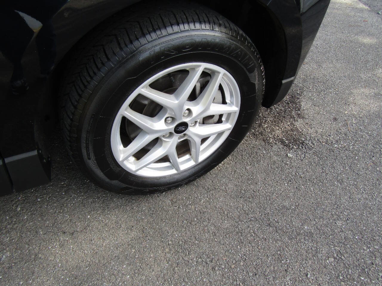 Used 2023 Ford Edge SEL image 40