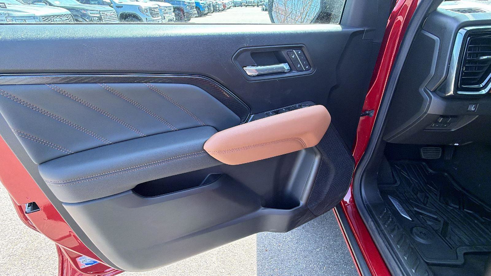 New 2026 GMC Canyon AT4 w/ Technology Plus Package image 15