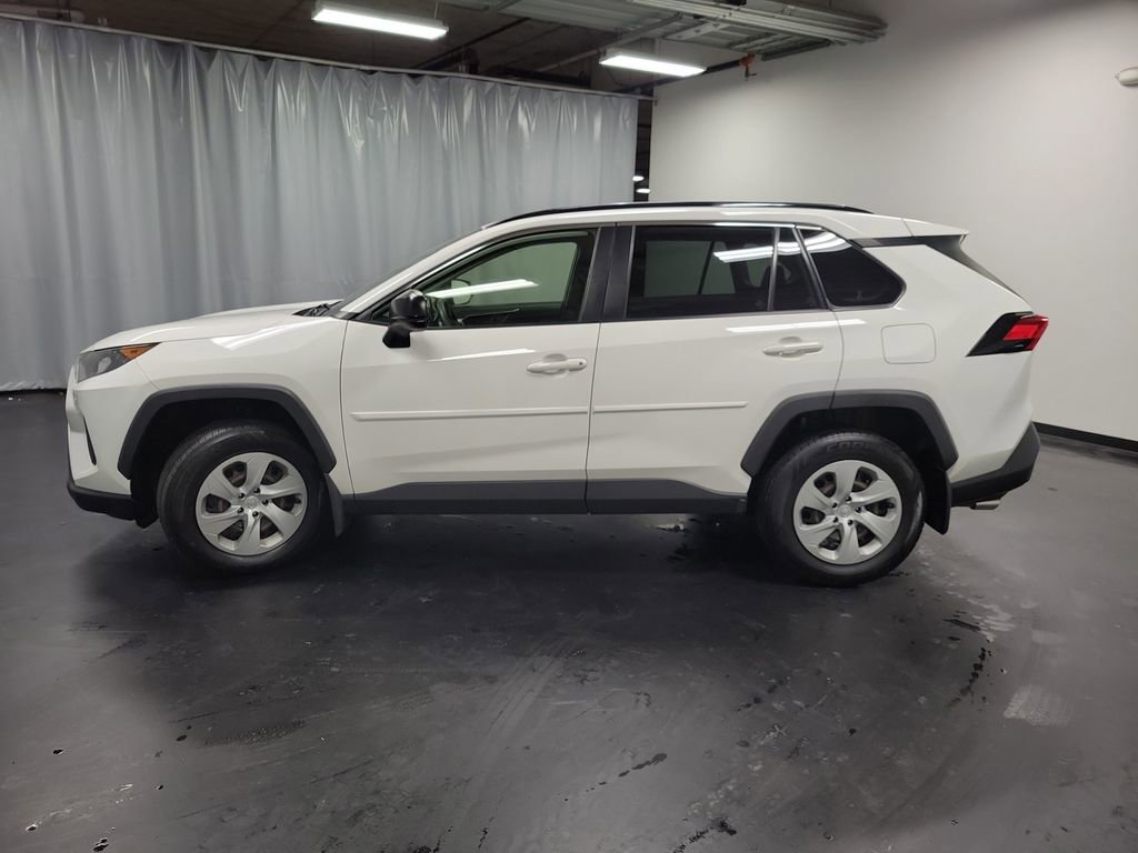 Used 2019 Toyota RAV4 LE w/ Carpet Mat Package image 5