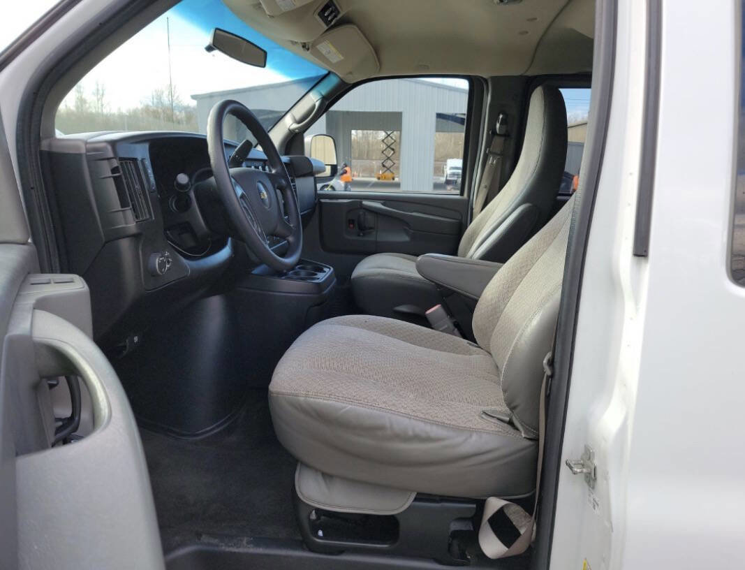 Used 2013 Chevrolet Express 2500 LT w/ LT Preferred Equipment Group image 6