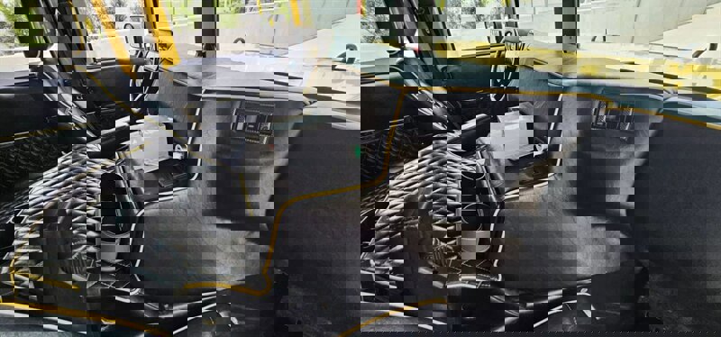 Used 2002 HUMMER H1 Open Top image 12