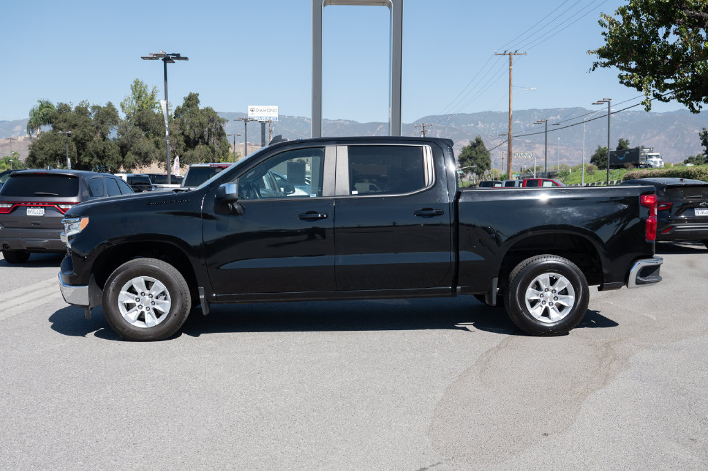 Used 2025 Chevrolet Silverado 1500 LT w/ LPO, Dark Essentials Package RWD image 7