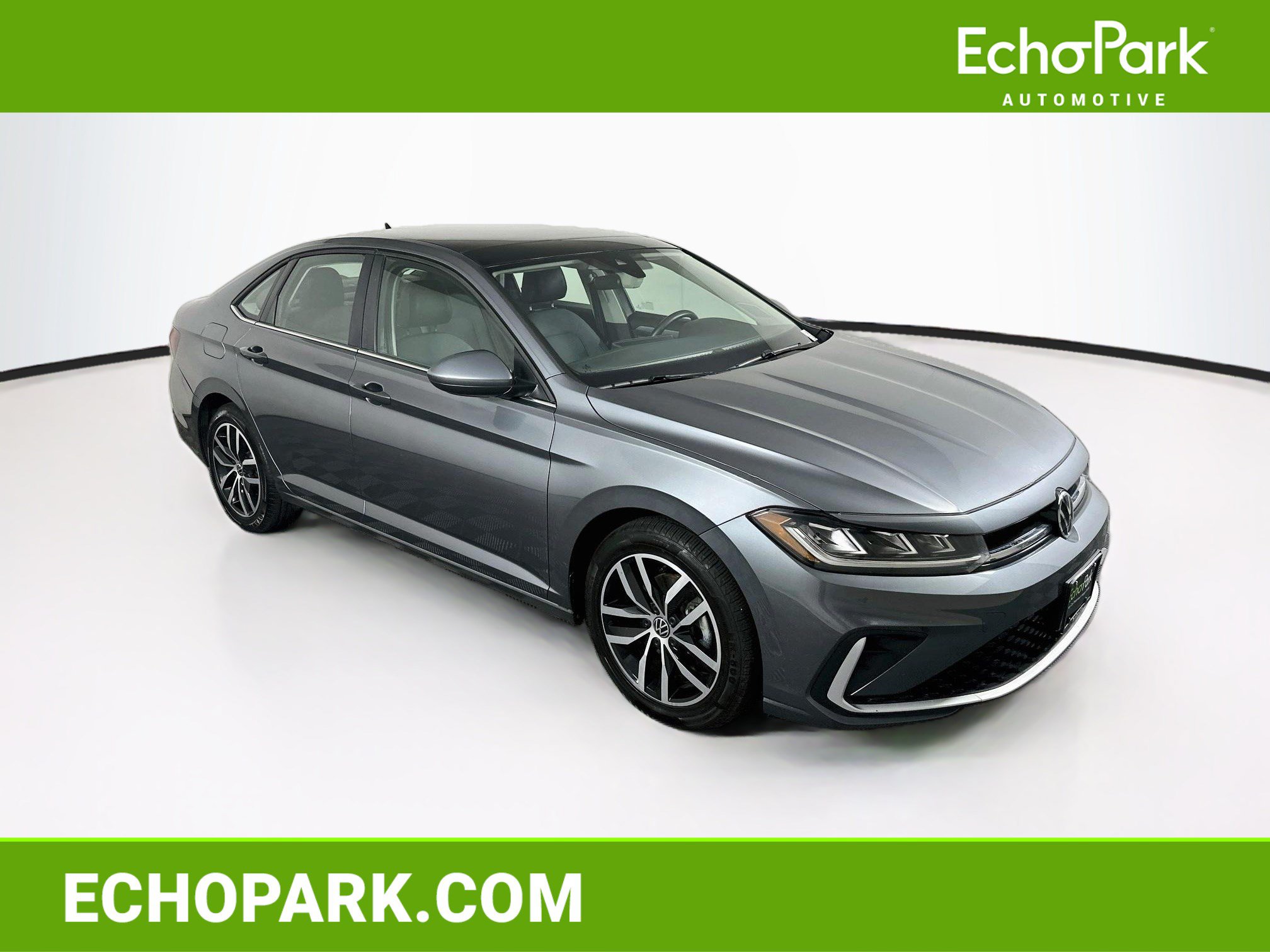 Used 2025 Volkswagen Jetta SE