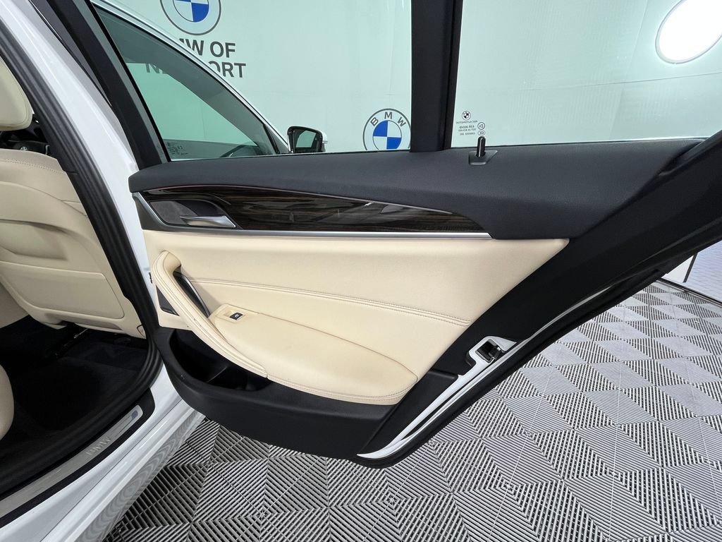 Certified 2023 BMW 530i xDrive w/ Premium Package AWD/4WD image 22