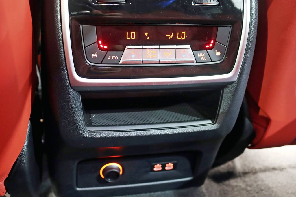 Used 2023 BMW XM w/ M Driver's Package AWD/4WD image 29