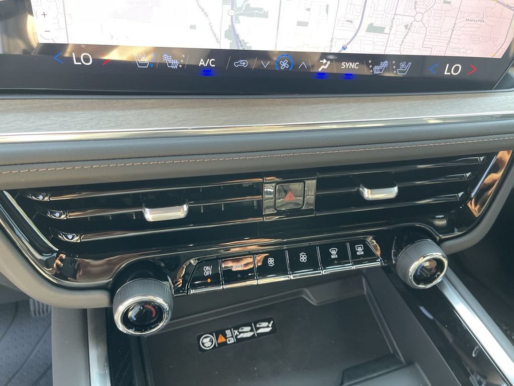 New 2026 Chevrolet Suburban High Country AWD/4WD image 19