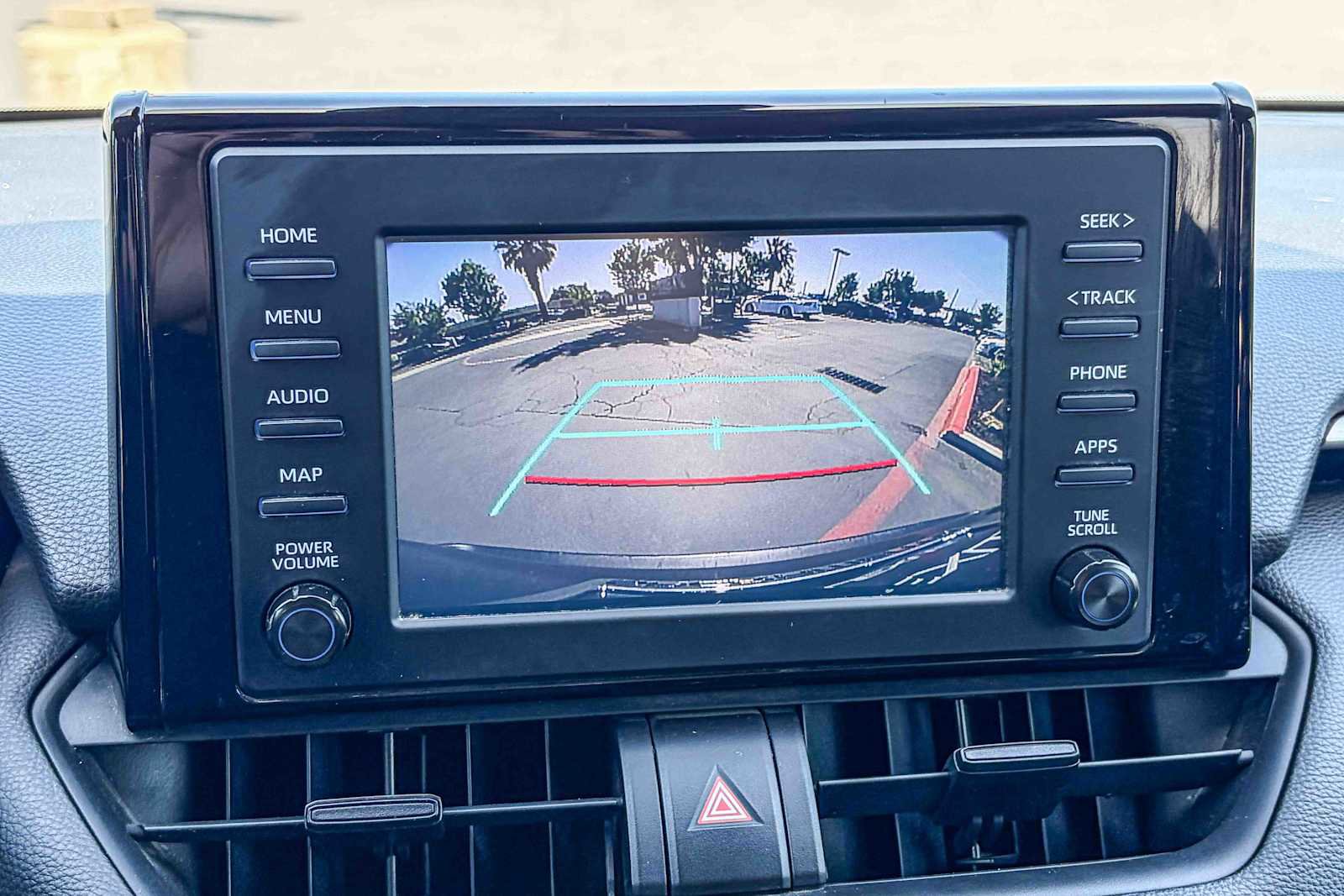 Used 2019 Toyota RAV4 LE image 23