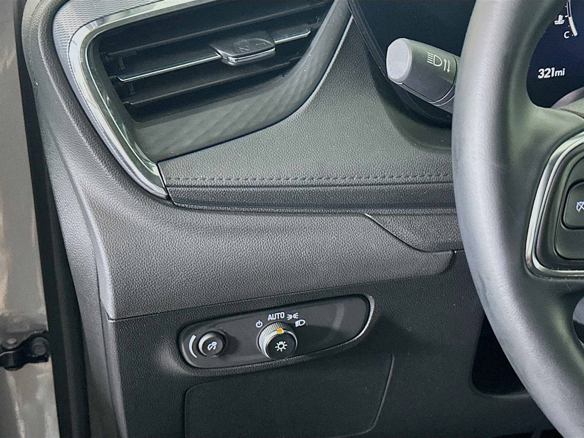 Used 2025 Buick Encore GX Preferred image 17