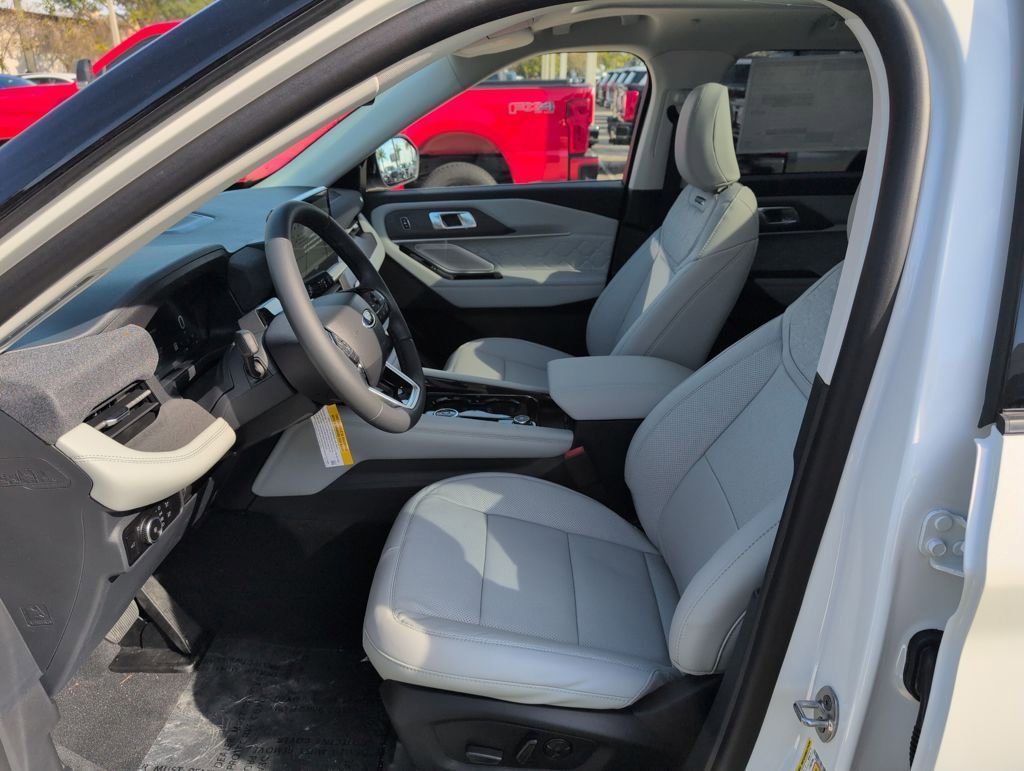 New 2026 Ford Explorer Platinum w/ LUX Leather Package image 6