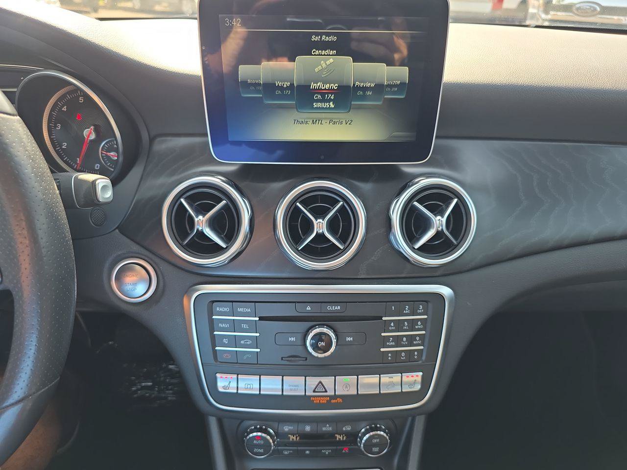 Used 2018 Mercedes-Benz GLA 250 4MATIC image 9