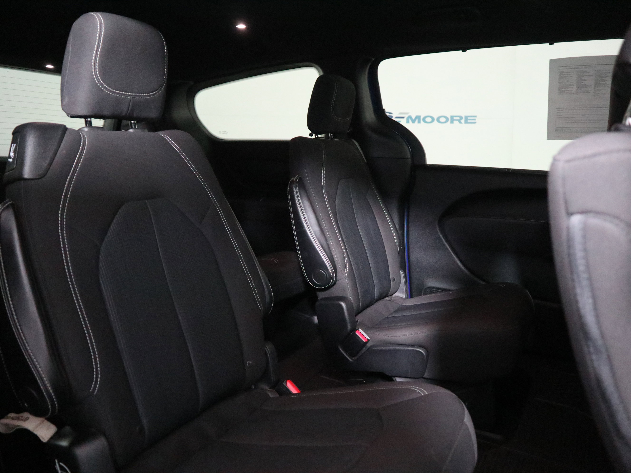 Used 2020 Chrysler Pacifica Touring w/ S Appearance Package image 21