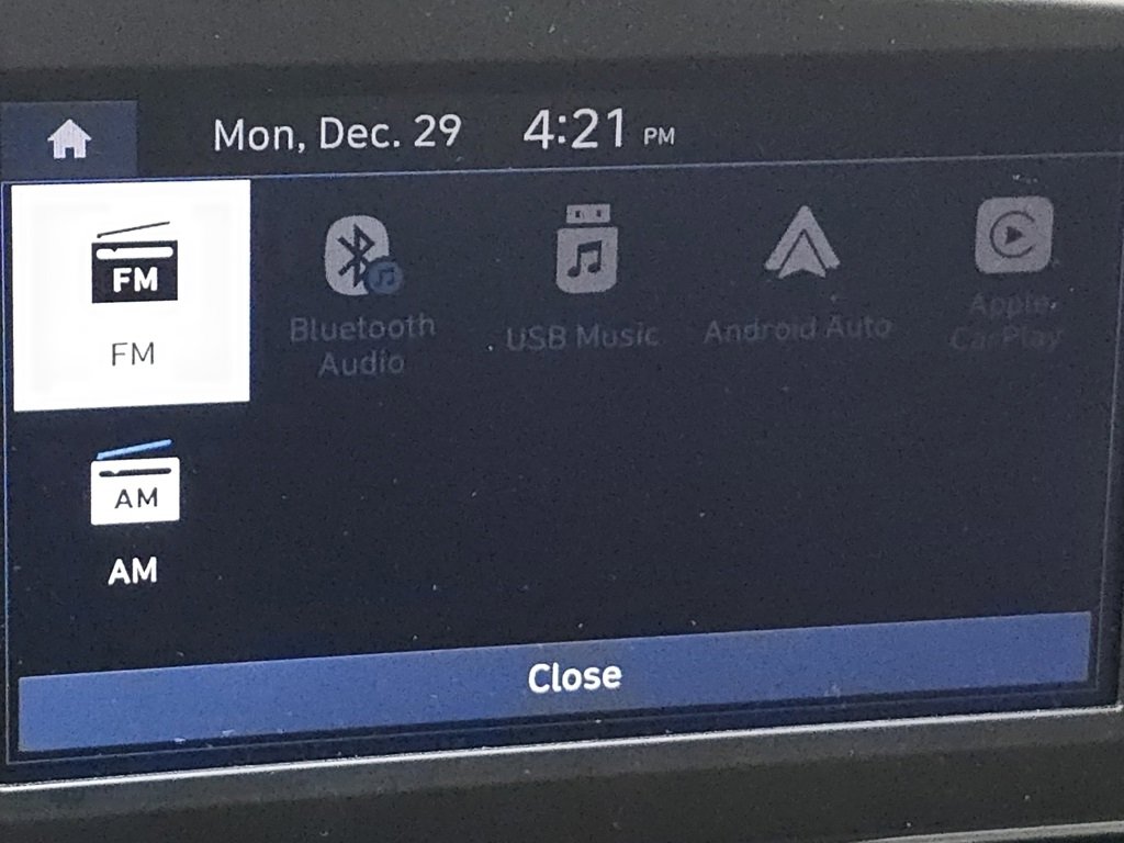 Used 2025 Hyundai Elantra Sport image 11