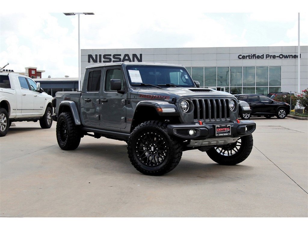 Used 2023 Jeep Gladiator Mojave w/ LED Lighting Group