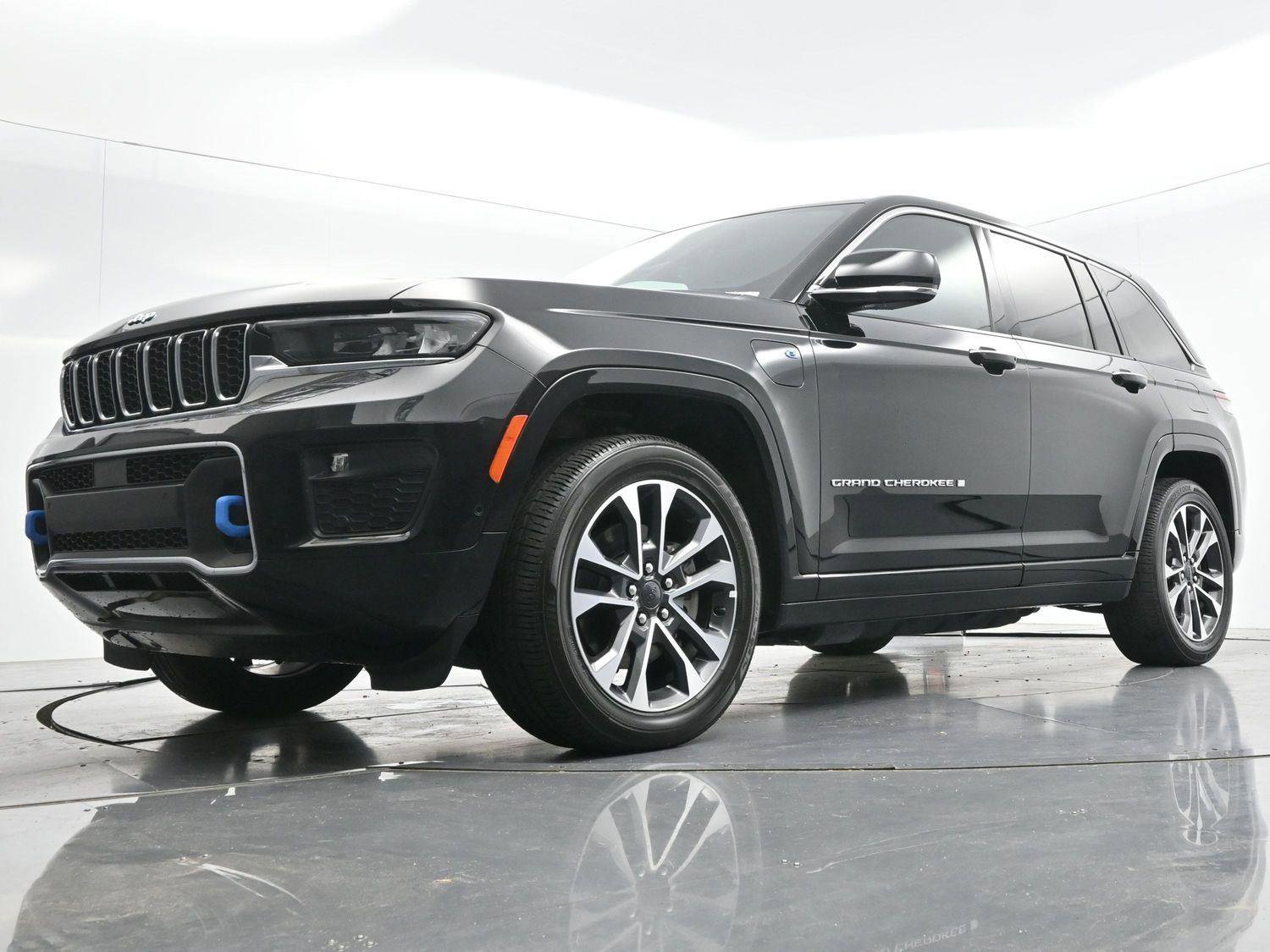 Used 2022 Jeep Grand Cherokee Overland AWD/4WD image 51