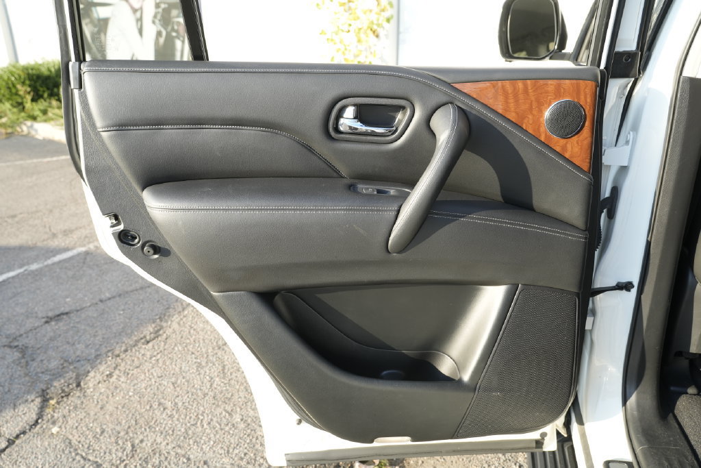 Used 2019 INFINITI QX80 Luxe AWD/4WD image 27