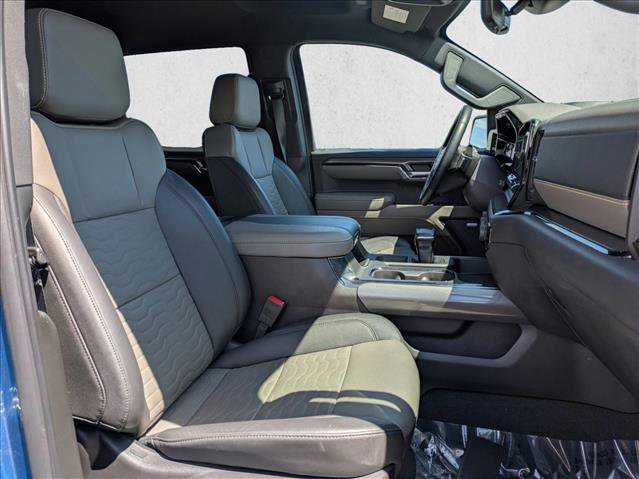 Used 2024 Chevrolet Silverado 1500 ZR2 w/ Technology Package AWD/4WD image 21