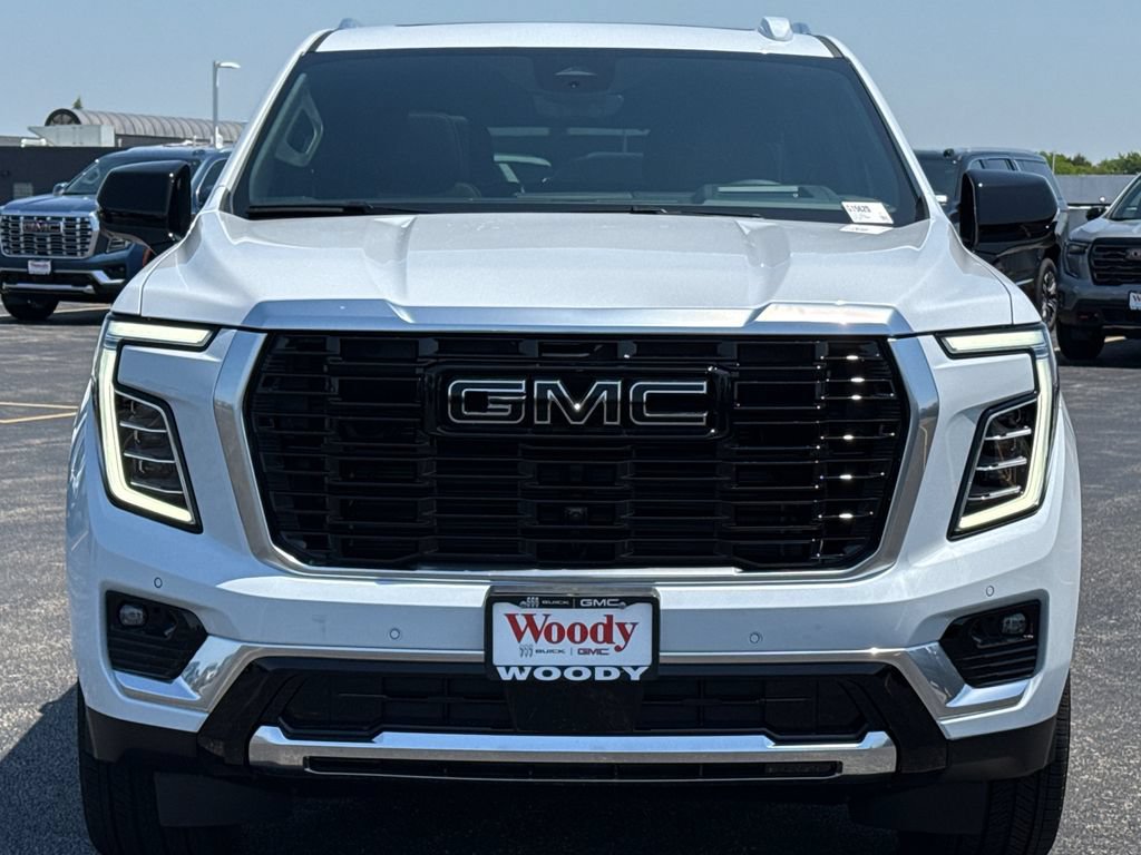 New 2026 GMC Yukon XL Denali w/ Denali Reserve Package AWD/4WD image 4