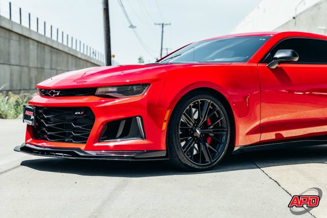 Used 2018 Chevrolet Camaro ZL1 RWD image 60
